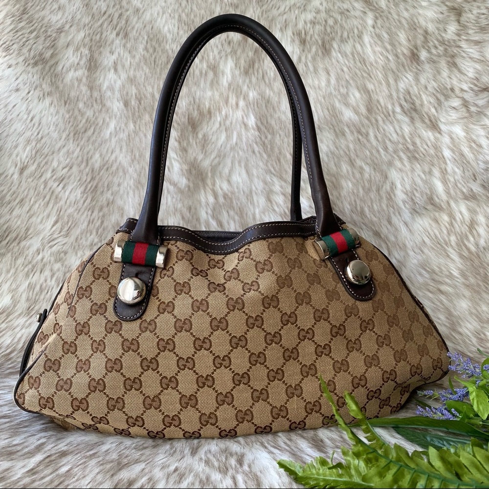 Gucci Sherry Shoulder Bag - Picture 2 of 16